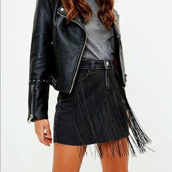 💥HOT ITEM💥Black Fringe Detail Denim Skirt - Picture 1 of 4
